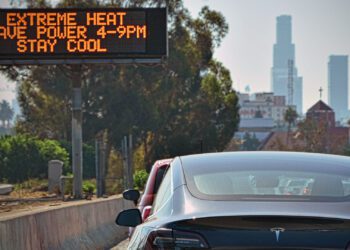 Extreme-heat-sign-350×250