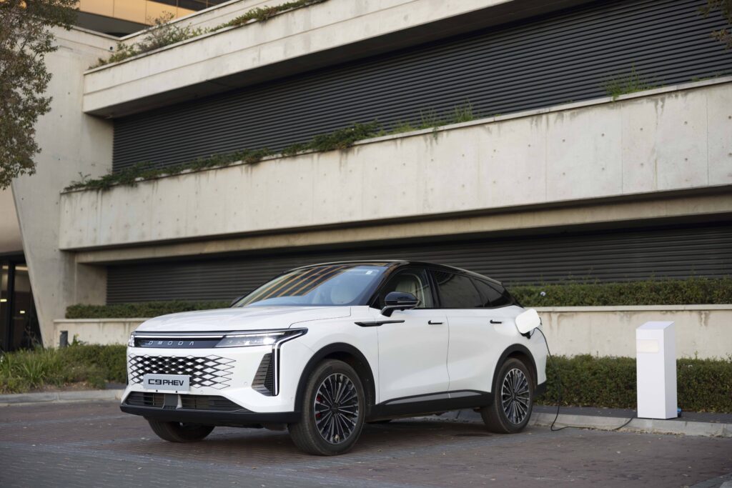 Omoda C9 PHEV Review: Everyday Efficiency With Hybrid Power