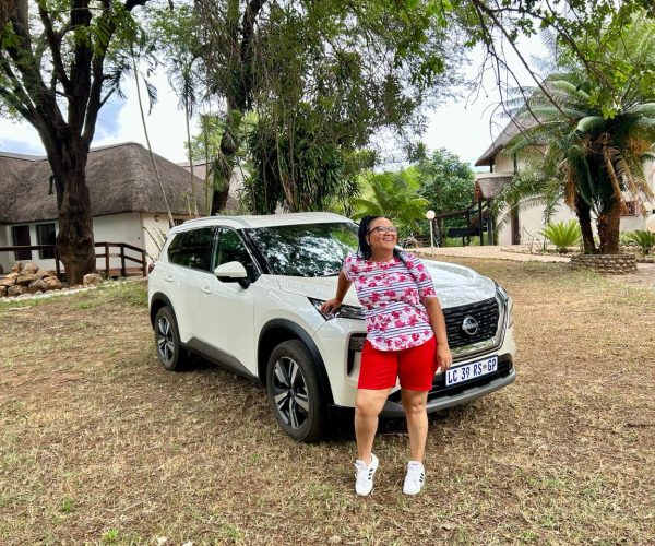 Bushriver Lodge boasts a perfect blend of luxury, comfort, and serenity. 