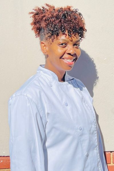 Chef Mpho: Geared for an unforgettable creative journey, blending the art of food, cakes, and flowers.