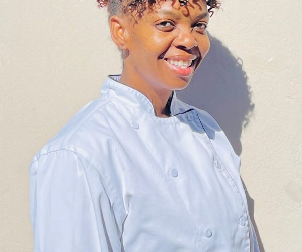 Chef Mpho: Geared for an unforgettable creative journey, blending the art of food, cakes, and flowers.