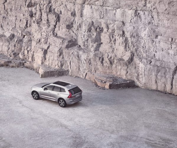 Could Volvo’s XC60 T8 AWD be the answer to SA’s immediate future mobility?